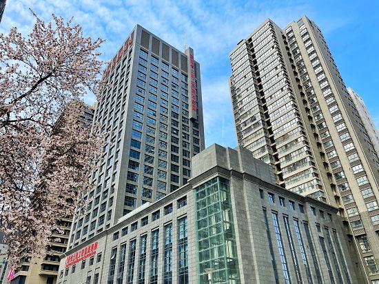 2015年，喬遷至高新區(qū)光泰路7號自建辦公大樓.jpg